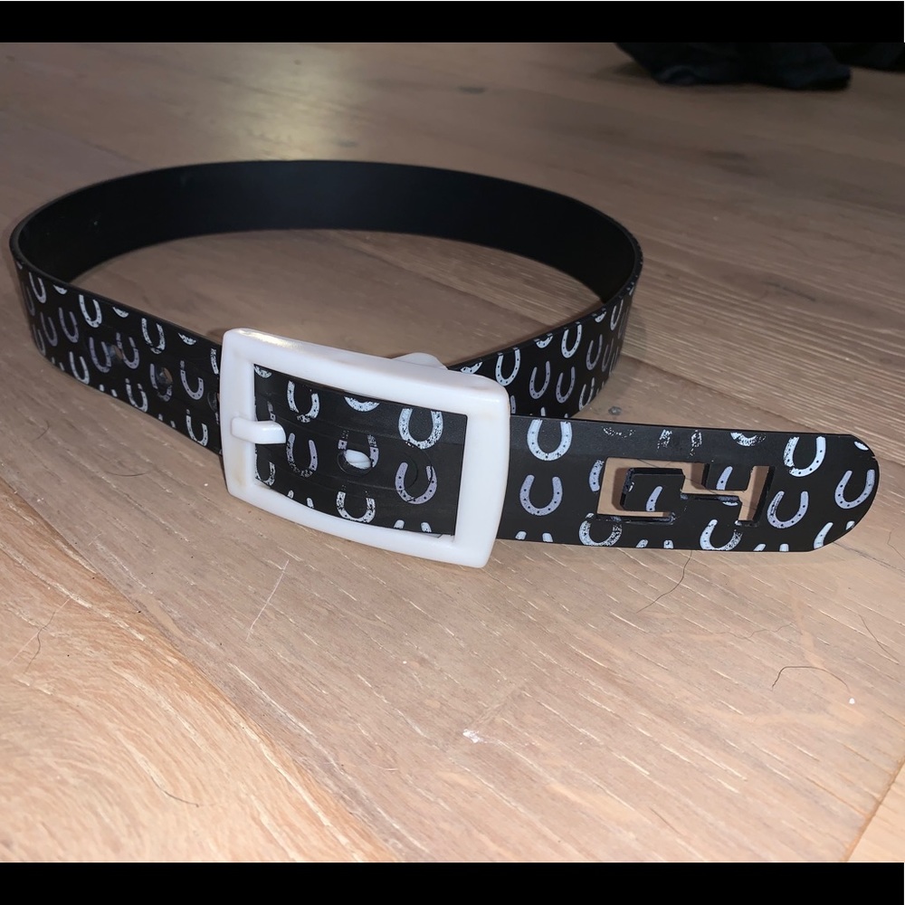 black horseshoe c4 belt 30 inch
